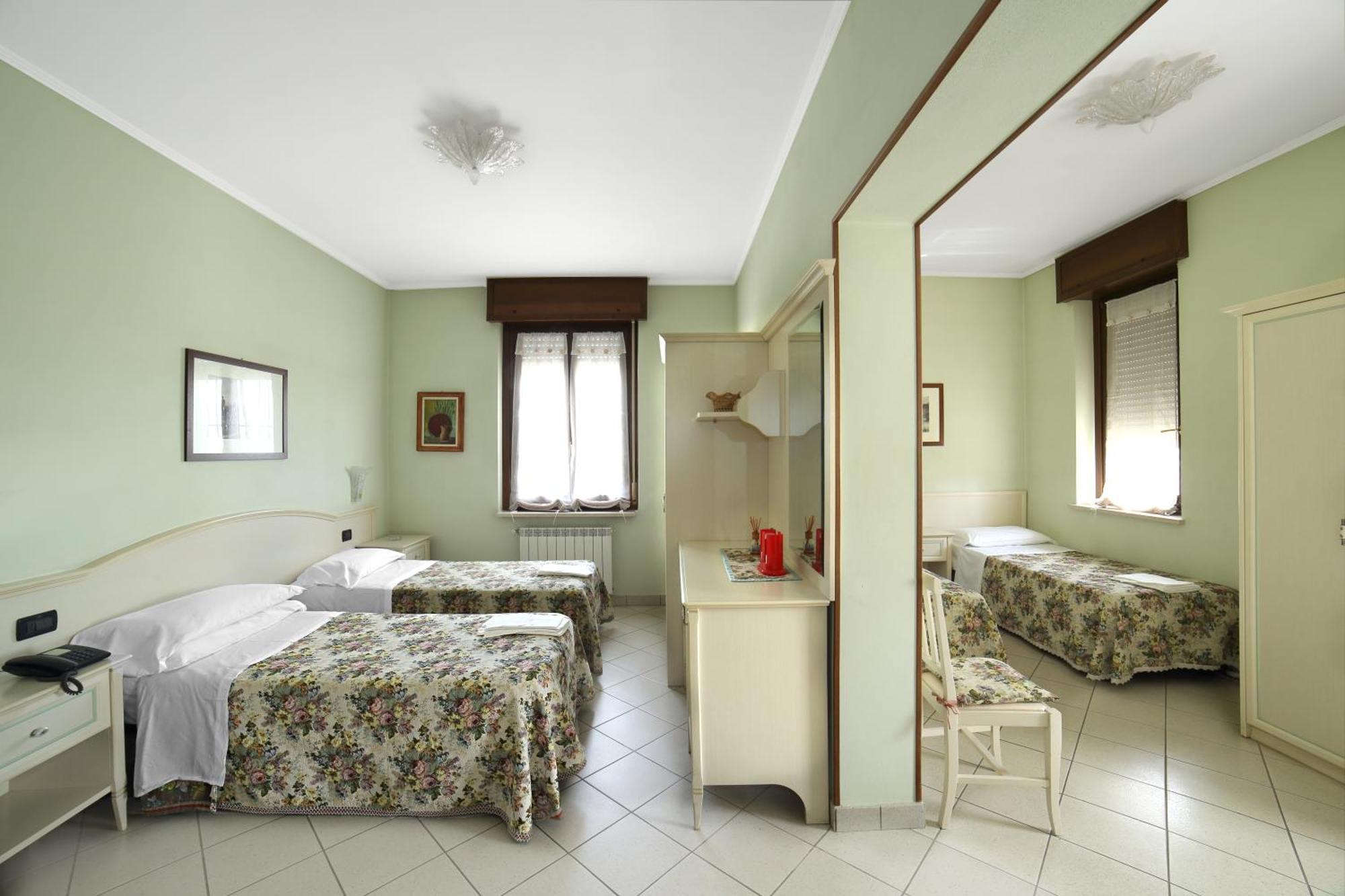Albergo Il Gufo Парма Стая снимка