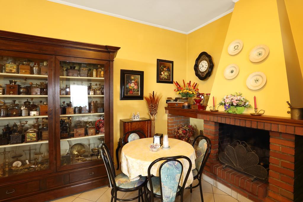 Albergo Il Gufo Парма Екстериор снимка