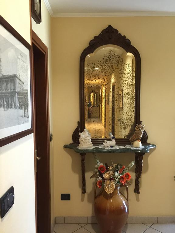 Albergo Il Gufo Парма Екстериор снимка